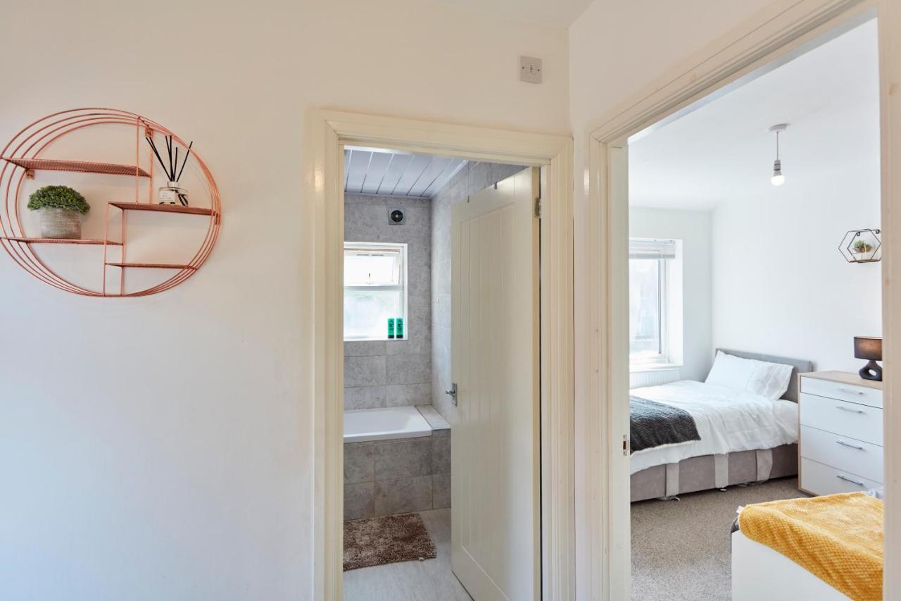 Spacious Home Close To City Centre Location Leeds  Exterior photo