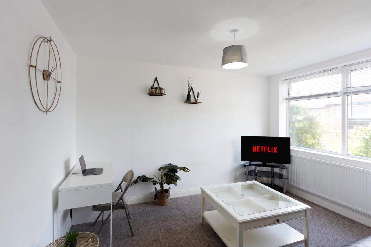 Spacious Home Close To City Centre Location Leeds  Exterior photo