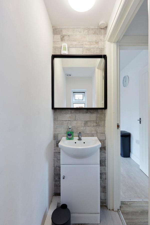 Spacious Home Close To City Centre Location Leeds  Exterior photo