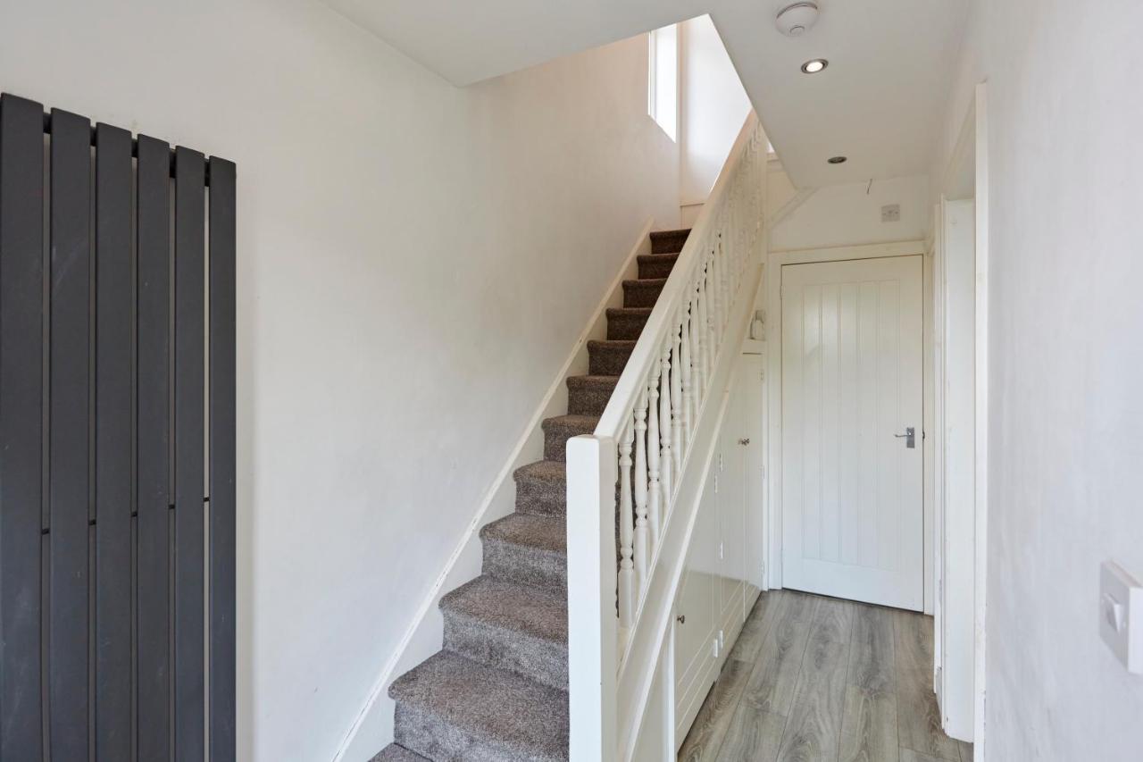 Spacious Home Close To City Centre Location Leeds  Exterior photo