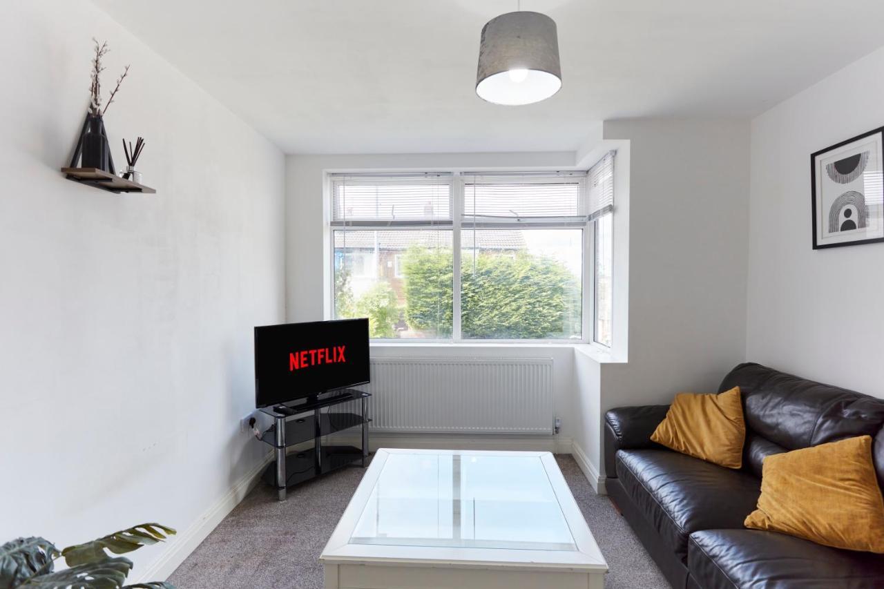 Spacious Home Close To City Centre Location Leeds  Exterior photo